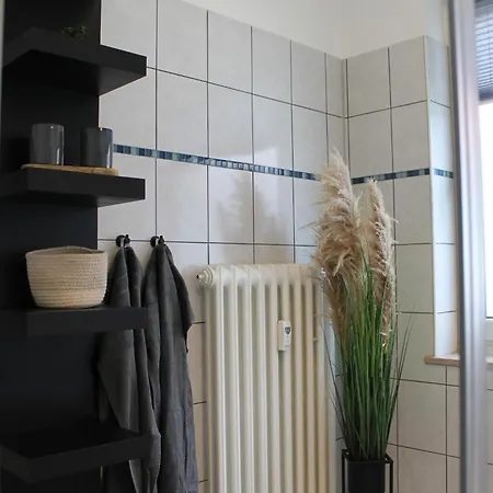 Mit 2 Betten In Flughafennaehe Apartament *