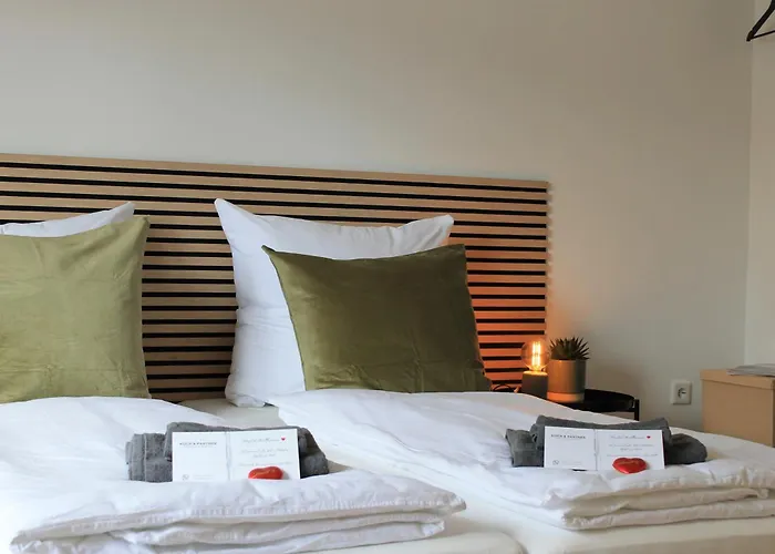 Mit 2 Betten In Flughafennaehe 아파트 *